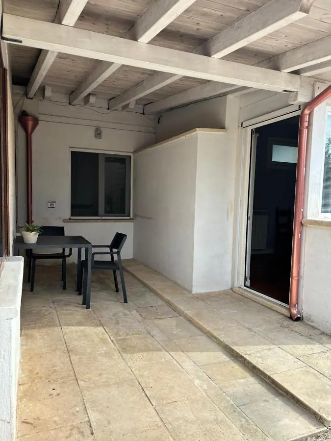 Appartamento Alloggio Dechirico Lecce